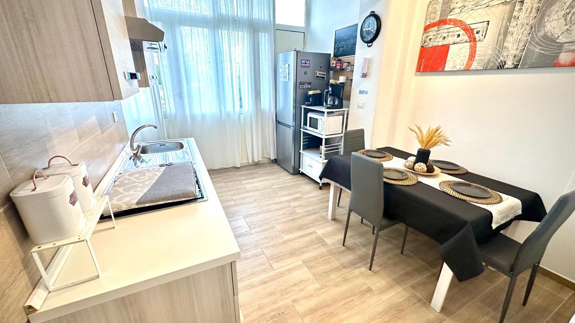 Апартаменты Dama House Airport&Hospital Катания Экстерьер фото